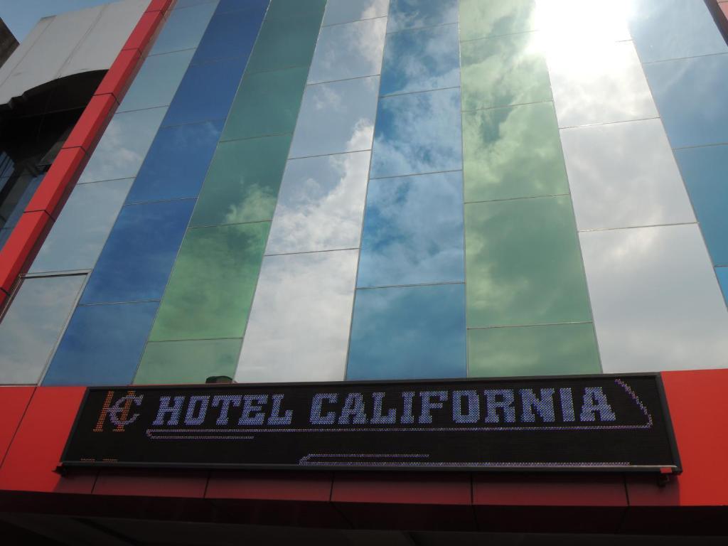 California Hotel 자카르타 외부 사진