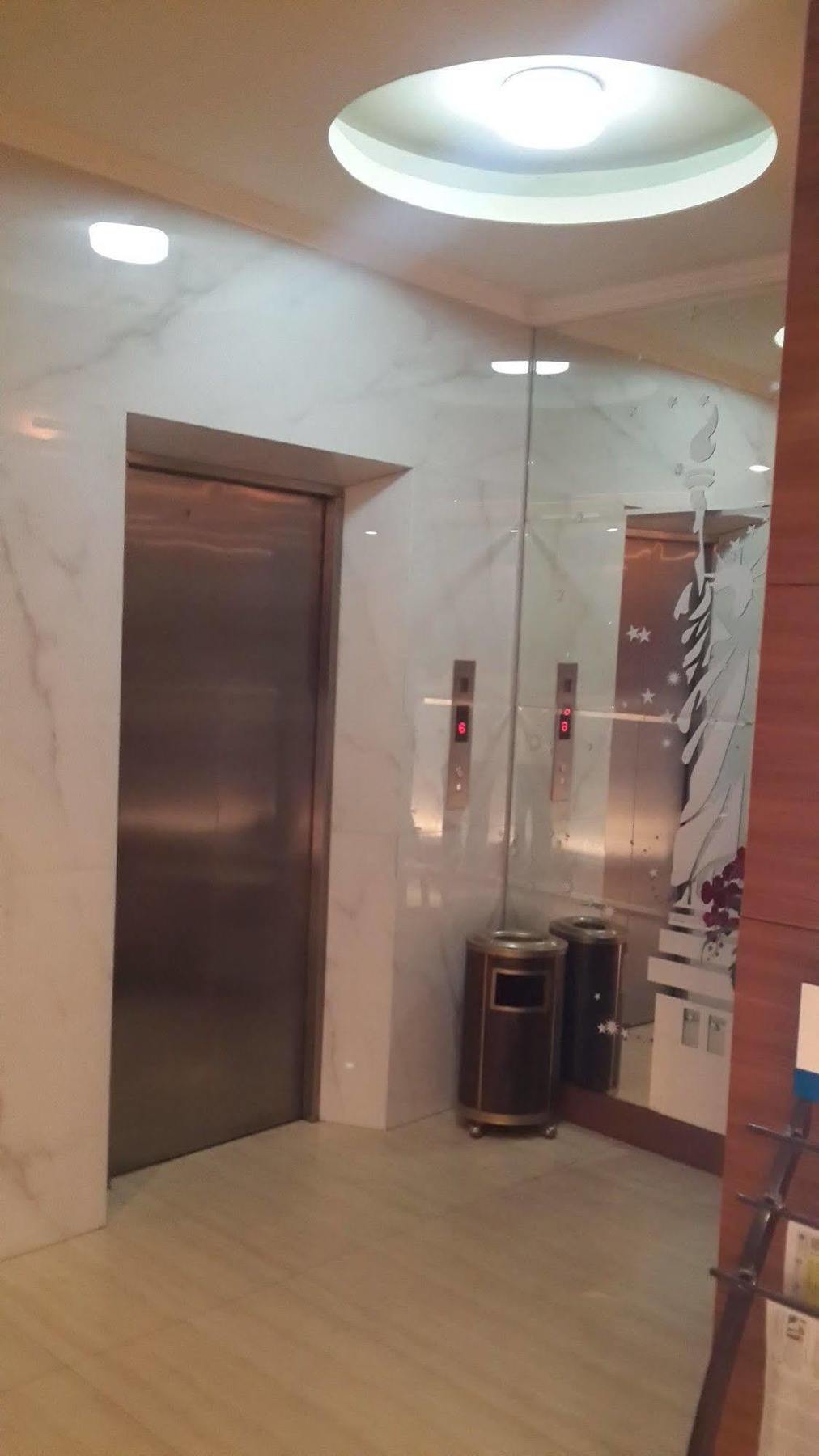 California Hotel 자카르타 외부 사진